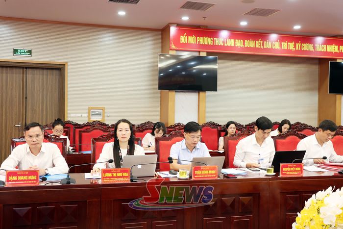 Các đại biểu tham dự hội nghị.
