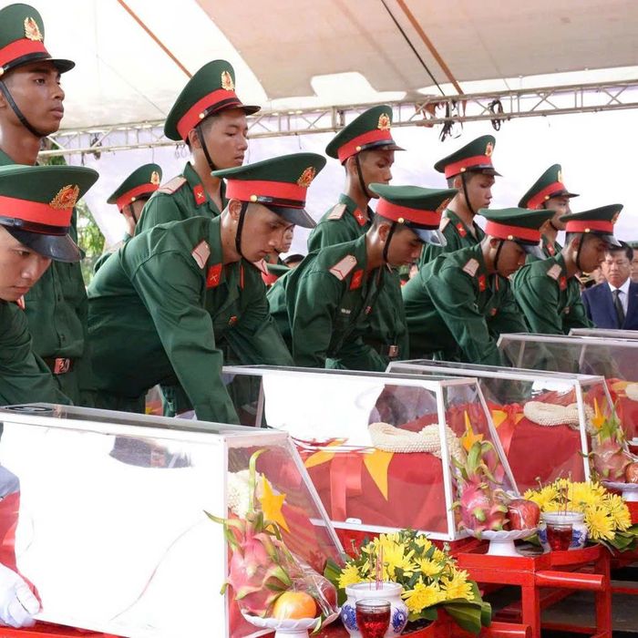 Thế hệ trẻ được chứng kiến xã hội vẫn không ngừng đi tìm những người đã ngã xuống sau hơn nửa thế kỷ sẽ hiểu rằng, sự hy sinh của các thế hệ đi trước chưa bao giờ bị lãng quên. Ảnh minh họa.