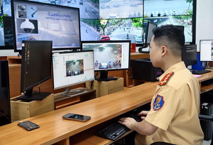 Camera AI được sử dụng để tìm xe vi phạm, sau đó xử lý phạt nguội.