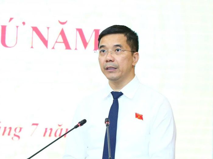 Phó Bí thư Thường trực Tỉnh ủy, Chủ tịch HĐND tỉnh Nguyễn Hồng Phong phát biểu bế mạc kỳ họp. Ảnh: Quốc Hương