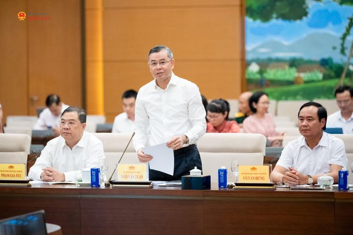 Bộ trưởng Bộ Tài chính Ngô Văn Tuấn trình bày Tờ trình dự thảo Nghị định