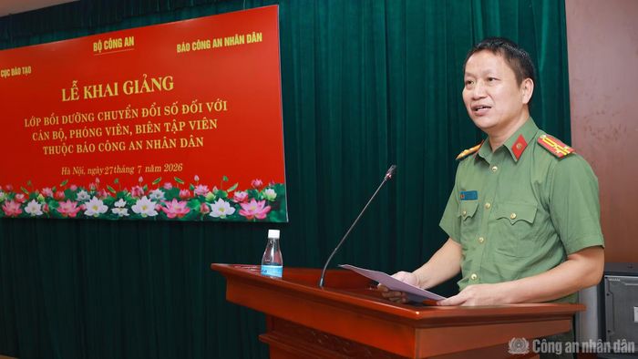 Thượng tá Phan Đăng Trường đề nghị các học viên phát huy tinh thần trách nhiệm, tham gia đầy đủ chương trình, tích cực trao đổi, thảo luận và thực hành.