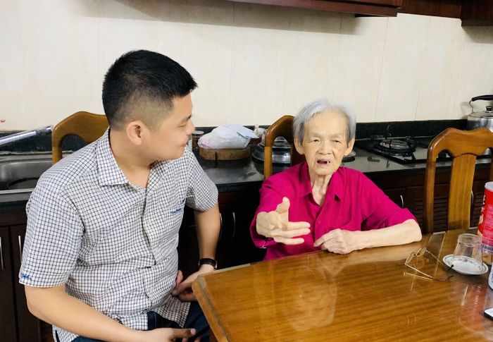 Bà Lê Nguyễn Hồng Minh kể lại với PV Báo CAND lần bà đến thăm cố Giáo sư Trần Văn Giàu và được ông nhắc đến chi tiết liên quan đến Đất Thánh Chà, cạnh công viên Lê Văn Tám hiện nay.