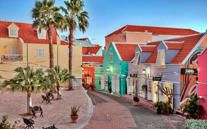 Dữ liệu do Cục Thống kê Curaçao và Ngân hàng Trung ương tổng hợp cho thấy: du lịch đã trở thành động lực chính của sự mở rộng kinh tế gần đây, với mức tăng trưởng hàng năm ít nhất hai chữ số về lượt du khách lưu trú. Ảnh: Curaçao Tourist Board