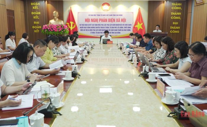 Toàn cảnh hội nghị.