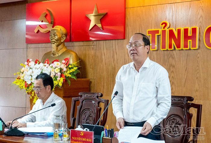 Bí thư Tỉnh ủy Nguyễn Hồ Hải phát biểu chỉ đạo tại cuộc họp.