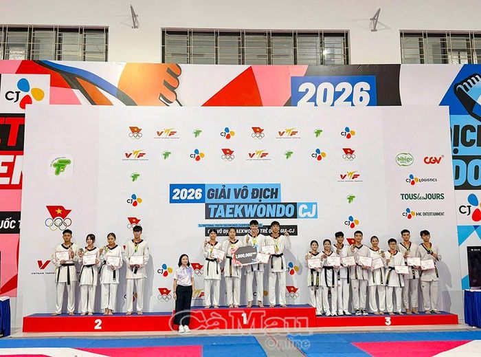 Huy chương Đồng đồng đội hỗn hợp U20 gồm các VĐV: Nguyễn Anh Thư, Bùi Ngọc Trâm, Huỳnh Đăng Khoa, Đỗ Chí Hải.