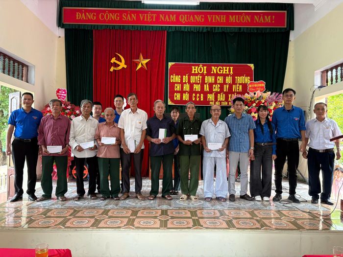 Công ty Cổ phần Phân lân Ninh Bình tham dự Hội nghị công bố Quyết định thành lập Chi hội Cựu chiến binh Tổ dân phố Đầu Xuân nhiệm kỳ 2025 - 2030