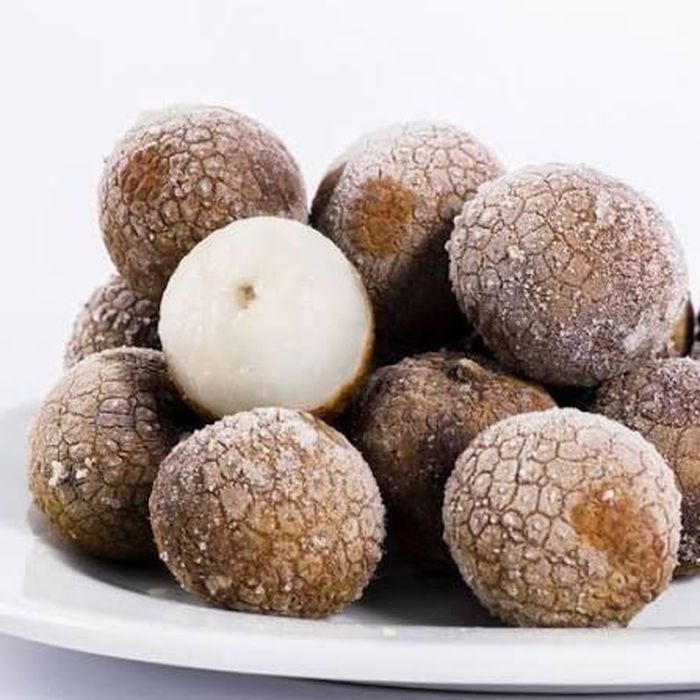 Người Việt chọn vải đông lạnh để tiết kiệm chi phí.