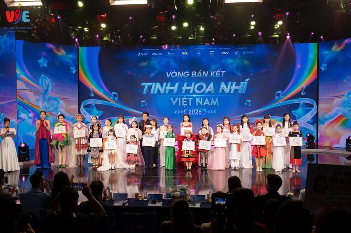 Vòng Bán kết chương trình 'Tinh hoa nhí Việt Nam'
