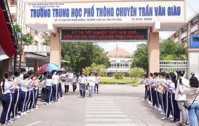 Hiện Bộ đã hoàn thiện Đề án tổ chức thi tốt nghiệp THPT trên máy tính giai đoạn 2026 đến 2036 và trình cấp có thẩm quyền xem xét.