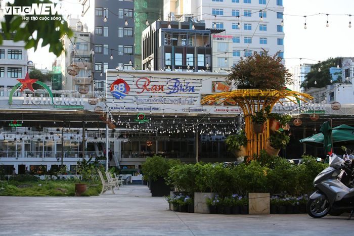 Sau gần một thập kỷ bỏ trống, khu đất hiện được hệ thống nhà hàng Rạn Biển thuê lại, cải tạo để đưa vào hoạt động kinh doanh. Một phần diện tích phía đối diện Công trường Mê Linh đang được tận dụng làm bãi giữ xe máy và ô tô.