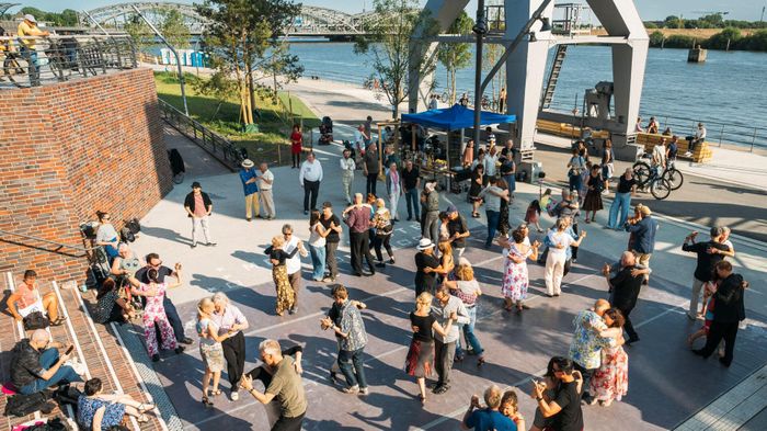 HafenCity dành nhiều không gian cho phát triển văn hóa công cộng. Ảnh hafencity.com
