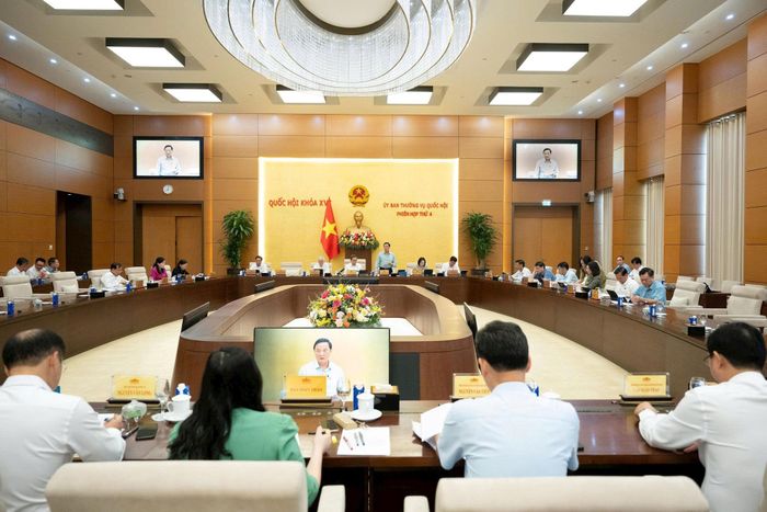 Quang cảnh phiên họp sáng 27-7. Ảnh: media.quochoi.vn