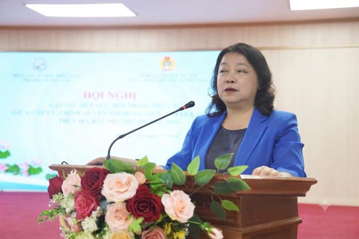 Bà Nguyễn Thị Thu Thủy, Phó Chủ tịch Liên đoàn Lao động thành phố Hà Nội phát biểu tại hội nghị. Ảnh: Thu Oanh