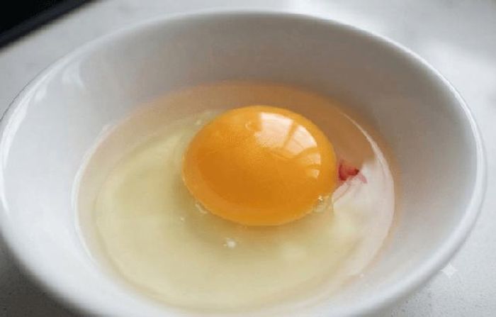 Việc bảo quản trứng đúng cách giúp hạn chế nguy cơ vi khuẩn phát triển và giữ được chất lượng của trứng trong thời gian dài hơn.