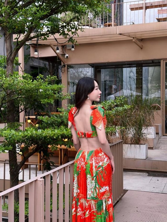 Song song với sân khấu, cô còn góp mặt trong một số bộ phim truyền hình như Nhà trọ Balanha, Phóng viên thử việc hay Xúc xắc tình yêu. Dù không xuất hiện với tần suất dày đặc, Thùy Anh vẫn để lại thiện cảm nhờ hình ảnh trẻ trung cùng phong cách diễn xuất tự nhiên.