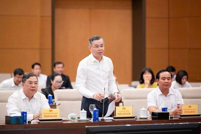 Bộ trưởng Bộ Tài chính Ngô Văn Tuấn.