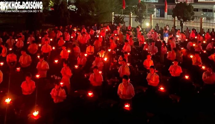 Những tình cảm, lòng biết ơn, sự tri ân đối của thế hệ trẻ xã Tân An đối với các anh hùng liệt sĩ. Ảnh: ĐT