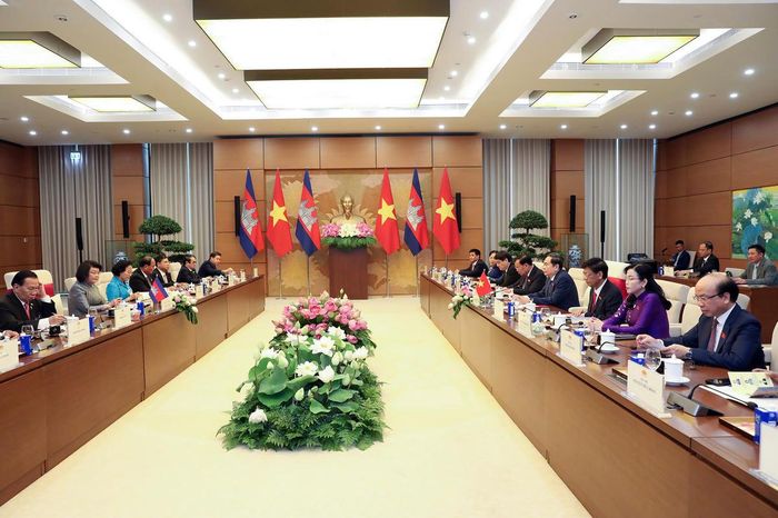 Quang cảnh hội đàm. Ảnh: Viết Chung