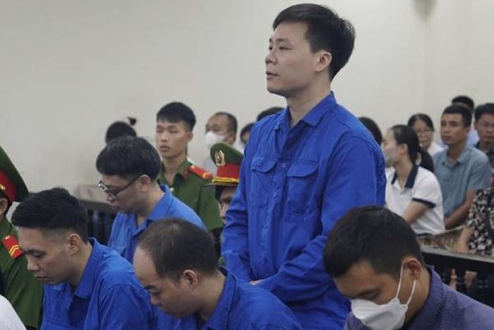  TAND TP Hà Nội xét xử bị cáo Nguyễn Năng Mạnh (cựu Chủ tịch Hội đồng quản trị Công ty cổ phần Dược phẩm MediUSA) cùng các đồng phạm về nhiều tội danh, trong đó có "Tội vi phạm quy định về kế toán gây hậu quả nghiêm trọng". 
