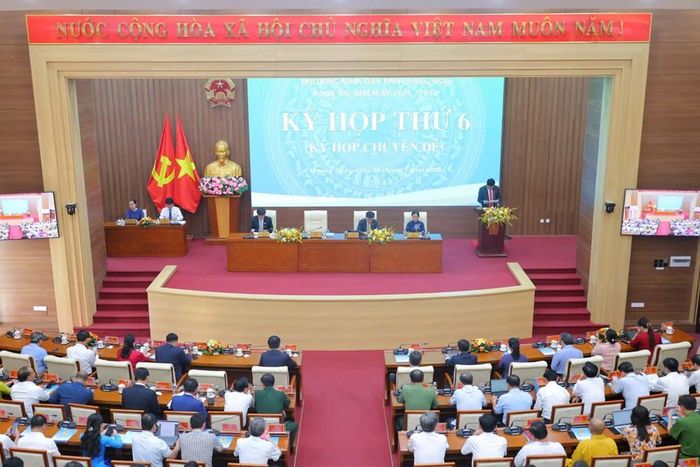 Quang cảnh kỳ họp