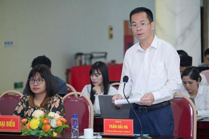 Ông Trần Hải Hà, Giám đốc Sở VHTTDL Điện Biên phát biểu tại lớp tập huấn