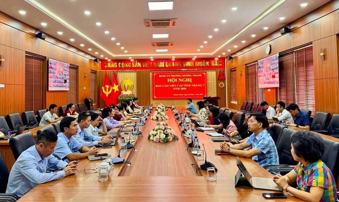 Các đại biểu tham dự tại điểm cầu phường Mường Thanh