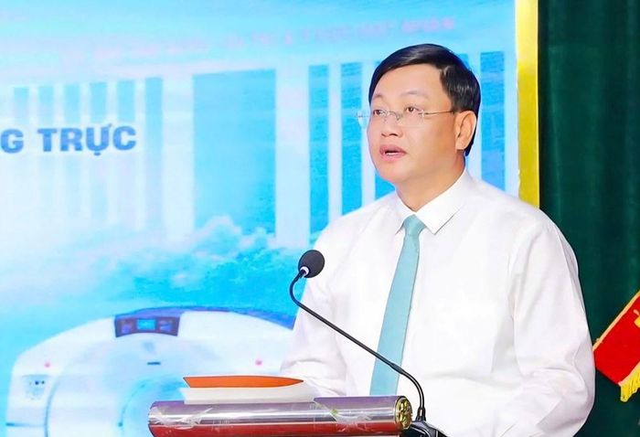 Phó Chủ tịch Thường trực UBND tỉnh Thanh Hóa Mai Xuân Liêm phát biểu tại lễ khai trương Hệ thống PET/CT và MRI 3.0 Tesla ở Bệnh viện Đa khoa Phúc Thịnh. Ảnh: Minh Hiếu