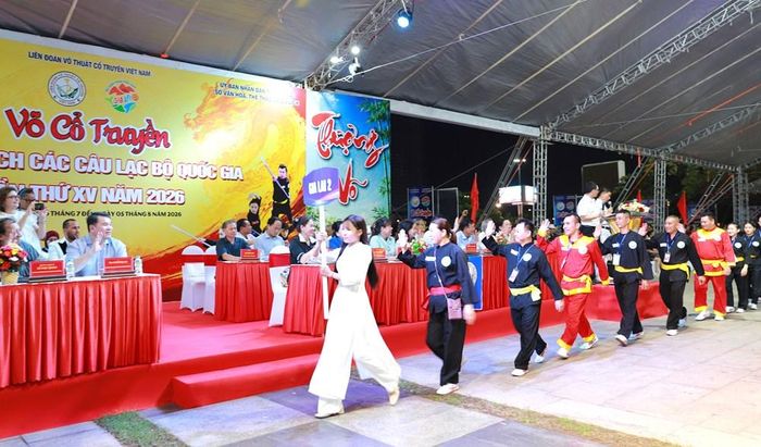Lễ diễu hành của các đoàn tham dự giải lần này