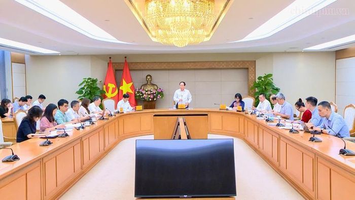 Phó Thủ tướng đề nghị bổ sung nội dung phương án hòa giải; quy định rõ trách nhiệm của các cơ quan liên quan - Ảnh: VGP/Thu Sa