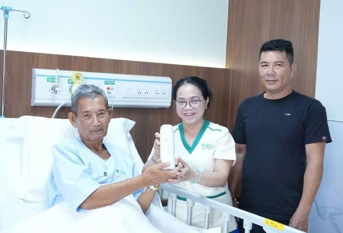 Ông Pring Vat hồi phục tốt sau phẫu thuật và được xuất viện trong tình trạng sức khỏe ổn định.