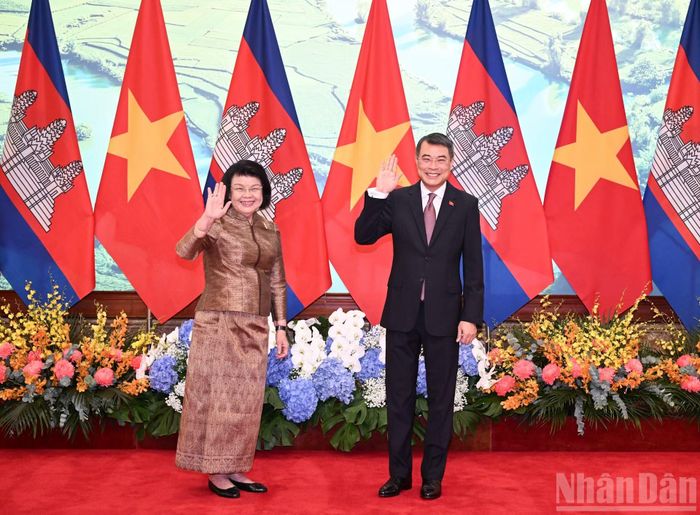 Thủ tướng Lê Minh Hưng và Chủ tịch Quốc hội Campuchia Samdech Khuon Sudary.