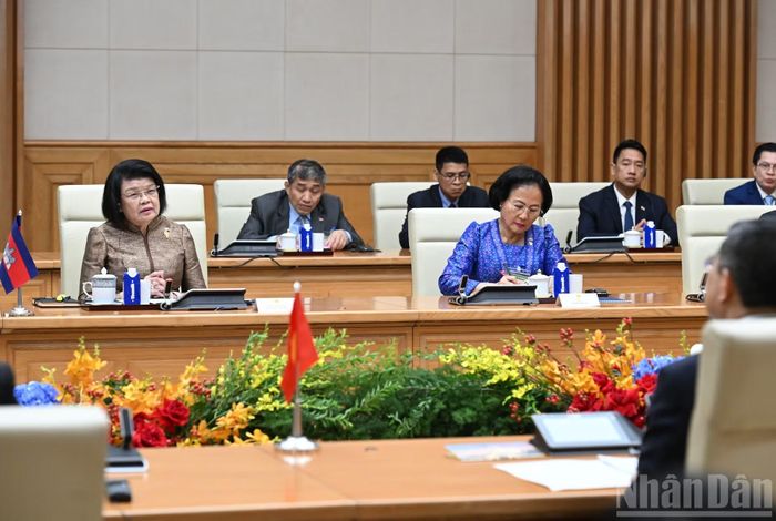  Chủ tịch Quốc hội Campuchia Samdech Khuon Sudary phát biểu tại hội kiến. 