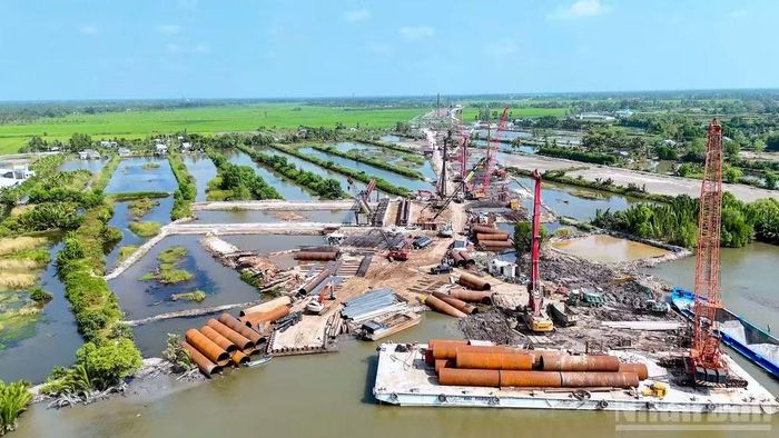 Lãnh đạo tỉnh Cà Mau chỉ đạo tháo gỡ khó khăn trong giải phóng mặt bằng, tuyệt đối không để dự án nằm chờ mặt bằng.