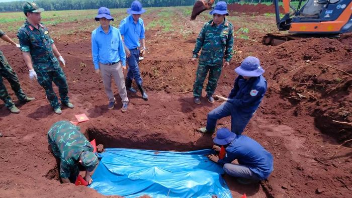 Một phần mộ liệt sĩ được Đội K72 tìm kiếm tại xã Minh Đức, thành phố Đồng Nai