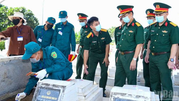  Tiếp nối 25 năm tìm kiếm, cất bốc, quy tập và hồi hương hài cốt liệt sĩ quân tình nguyện, chuyên gia Việt Nam hy sinh tại Campuchia, từ tháng 3/2026, thực hiện chủ trương của Bộ Chính trị và Ban Chỉ đạo 515 Quốc gia về “Chiến dịch 500 ngày đêm”, tỉnh Tây Ninh đã huy động tối đa nguồn lực triển khai nhiệm vụ thiêng liêng này. 