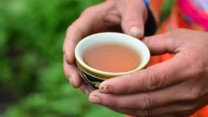 "Chén trà là đầu câu chuyện"... (Ảnh: Shanam)