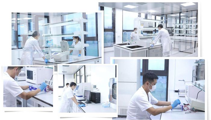 Cán bộ Viện Pháp y Quân đội thực hiện các bước xử lý, làm sạch, lưu trữ mẫu hài cốt liệt sĩ.