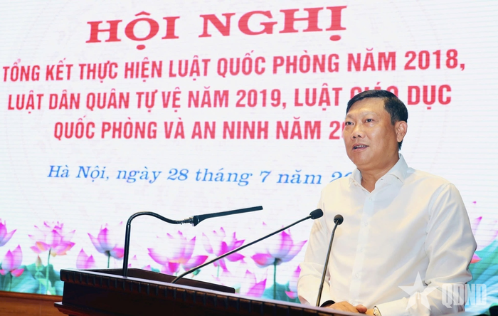 Đồng chí Đỗ Anh Tuấn, Phó chủ tịch UBND TP Hà Nội phát biểu chỉ đạo hội nghị. 