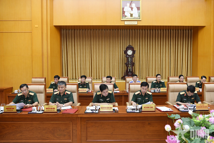  Lãnh đạo Bộ Quốc phòng và các đại biểu dự hội nghị.