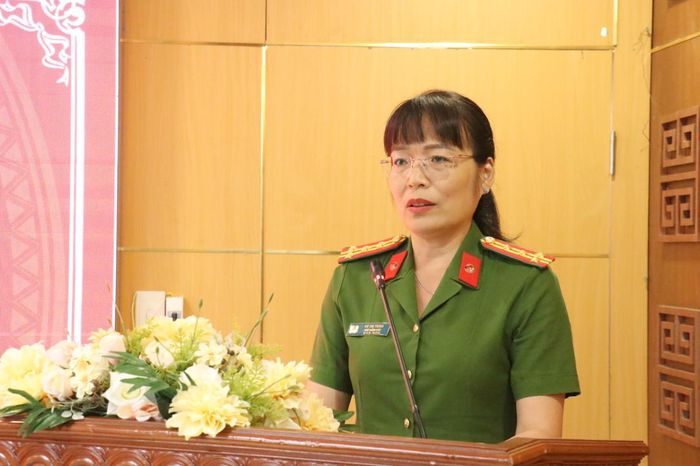 Đại tá Võ Thị Trinh- Phó Giám đốc Công an TP phát biểu kết luận Hội thảo.
