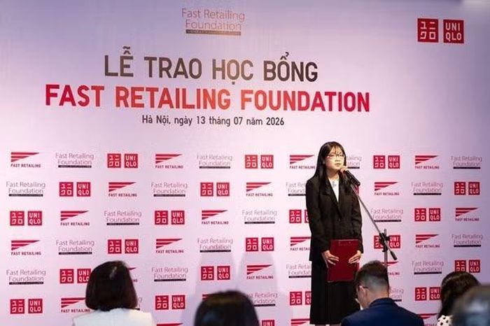 Lê Đoài Phương là đại diện thứ 4 liên tiếp của Trường THPT Chuyên Ngoại ngữ (Hà Nội) chinh phục Học bổng Quỹ Fast Retailing.