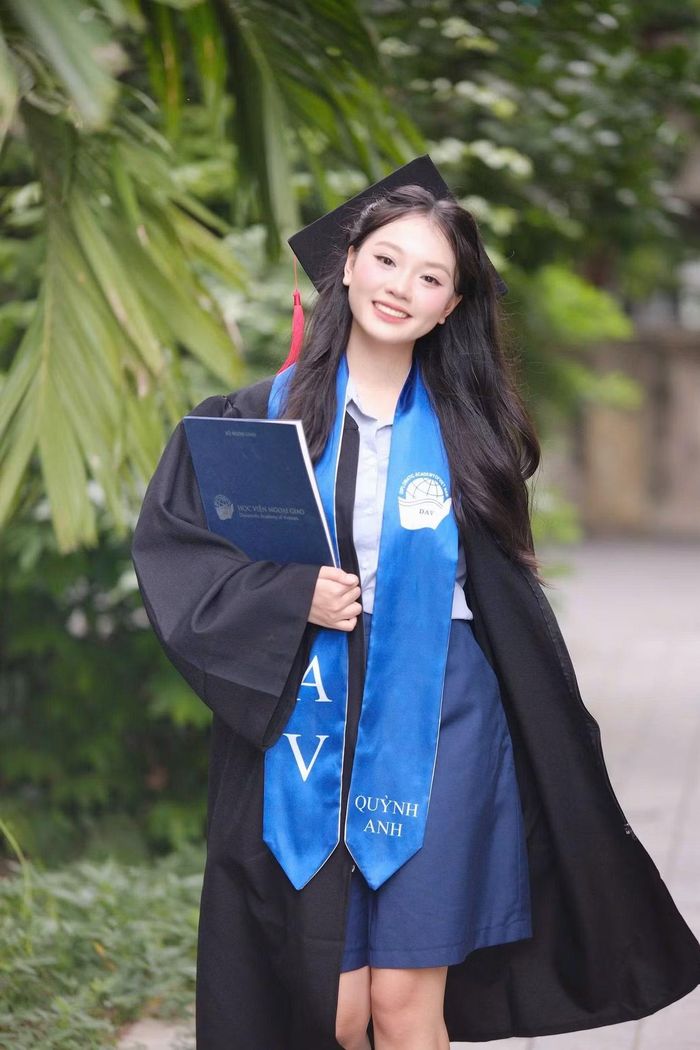 Trước những đối thủ nặng ký, thay vì áp lực, Quỳnh Anh lại đầy háo hức với cơ hội lớn được học hỏi và hoàn thiện bản thân.