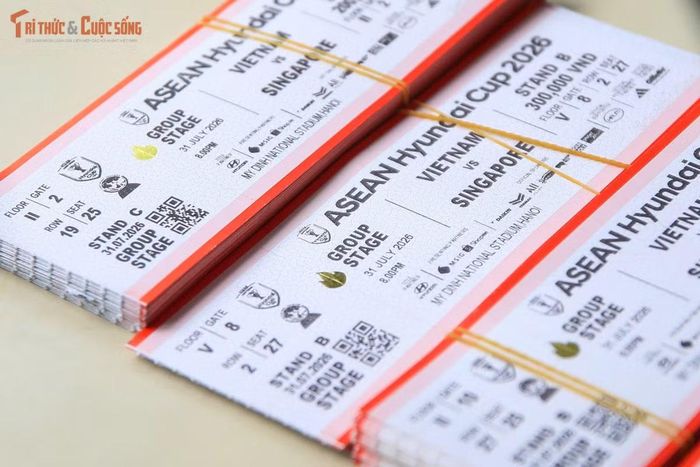 Tuy nhiên, số lượng người đăng ký mua vé vượt dự kiến khiến VFF quyết định mở thêm kênh bán trực tiếp nhằm đáp ứng nhu cầu của người hâm mộ.