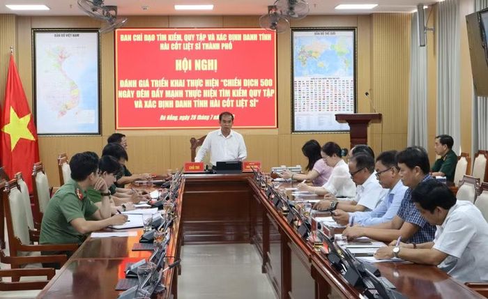 Ông Trần Anh Tuấn, Phó Chủ tịch UBND TP Đà Nẵng chủ trì hội nghị.
