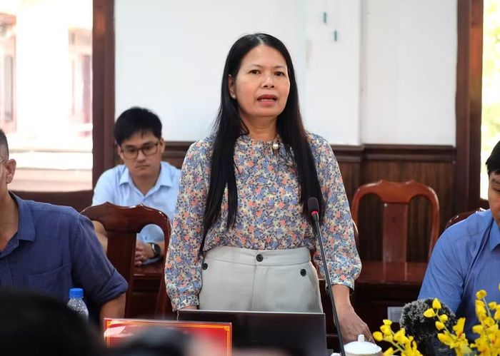 Bà Vũ Thị Liên Hương, Phó Giám đốc Sở GD&amp;ĐT Quảng Ngãi.