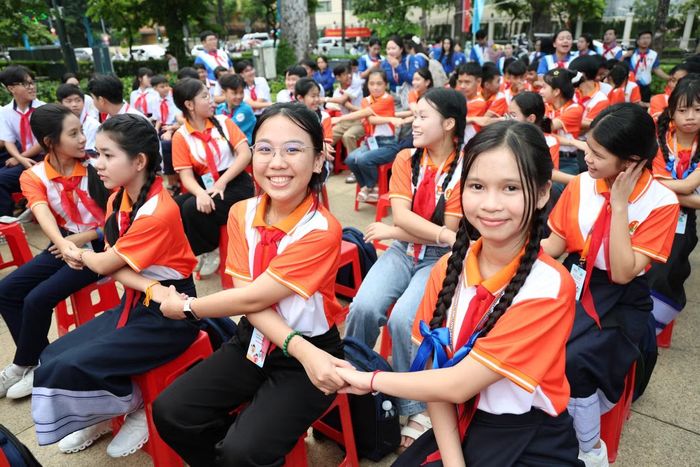 Liên hoan tiếp tục lan tỏa thông điệp “Vòng tay bè bạn” giữa thiếu nhi ba quốc gia chung dòng Mê Kông.