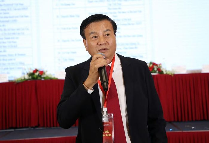 Ông Lê Văn Thành phát biểu tại Đại hội.