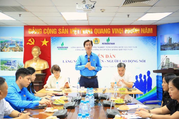 Chủ tịch Công đoàn Petrovietnam Nguyễn Mạnh Kha phát biểu chỉ đạo tại diễn đàn.